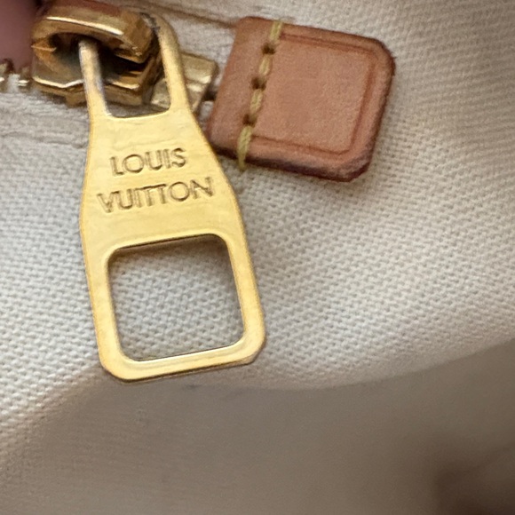 Louis Vuitton Damier Azur Tote - Cream and Tan - Picture 9 of 9